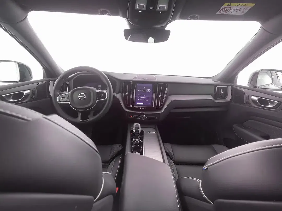 Volvo XC60 T8 PHEV Hybrid AWD Plus Black Edition - Thumbnail 3