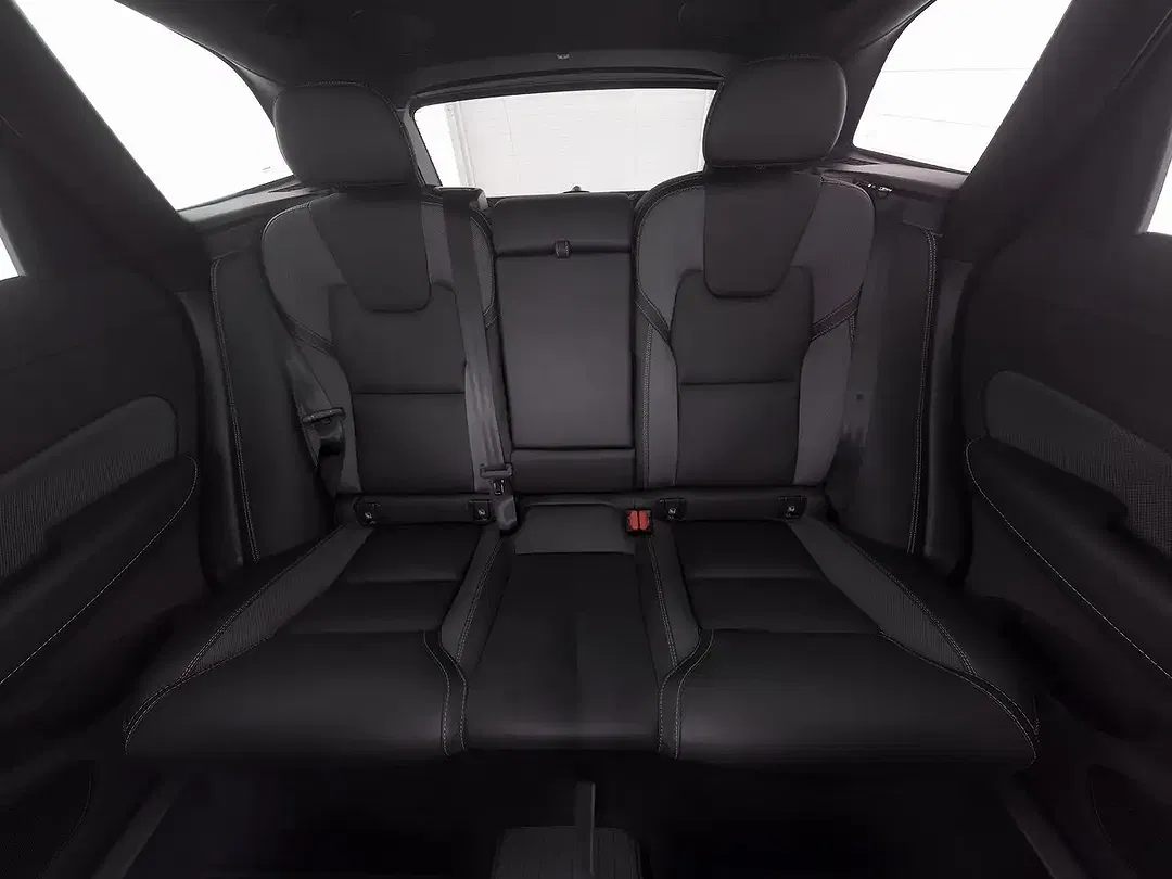Volvo XC60 T8 PHEV Hybrid AWD Plus Black Edition - Thumbnail 5