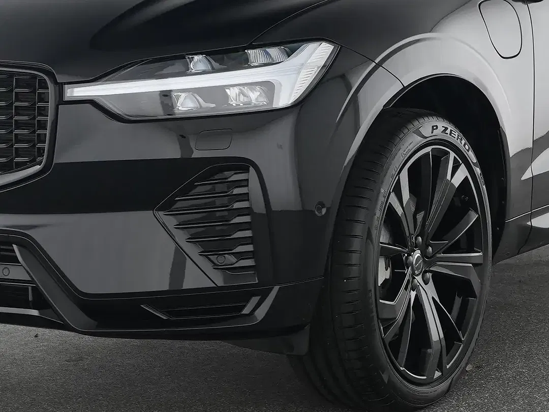 Volvo XC60 T8 PHEV Hybrid AWD Plus Black Edition - Thumbnail 9