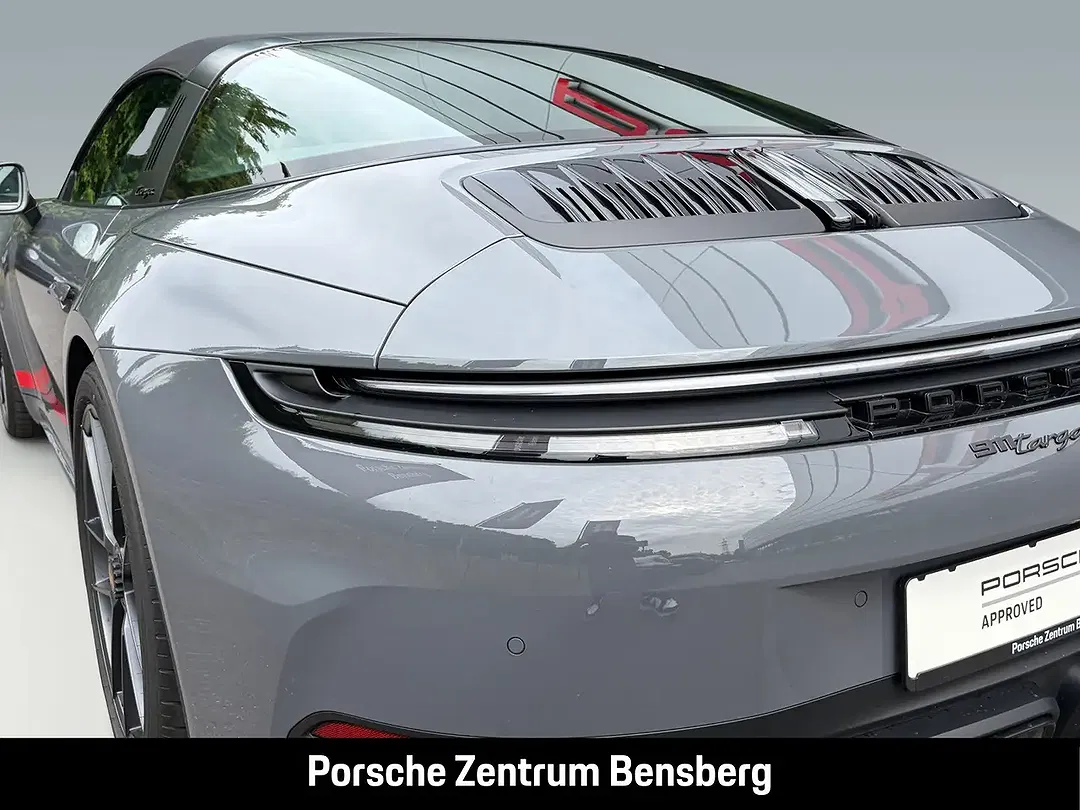 Porsche 992 Targa 4 GTS - Thumbnail 12