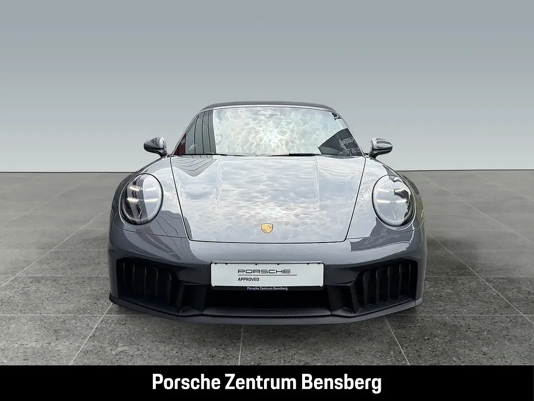Porsche 992 Targa 4 GTS - Thumbnail 5
