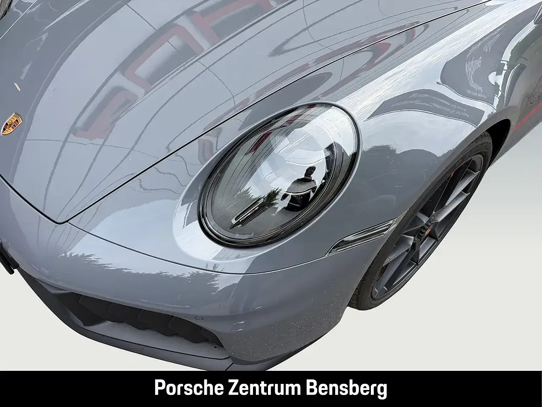 Porsche 992 Targa 4 GTS - Thumbnail 6