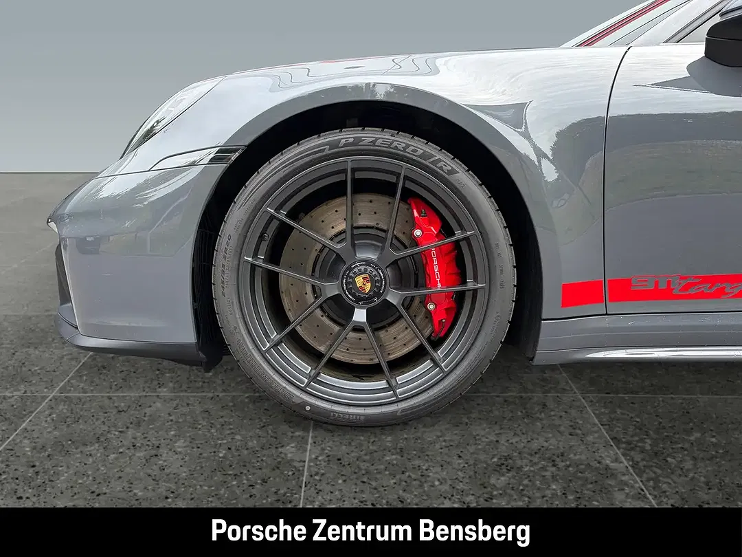 Porsche 992 Targa 4 GTS - Thumbnail 7