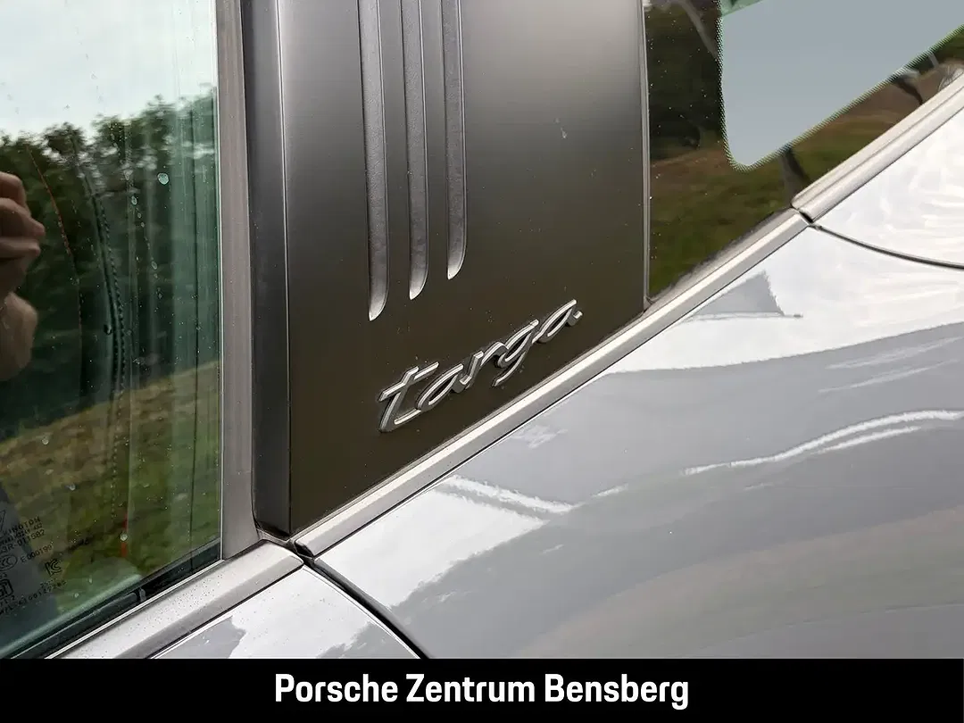 Porsche 992 Targa 4 GTS - Thumbnail 9