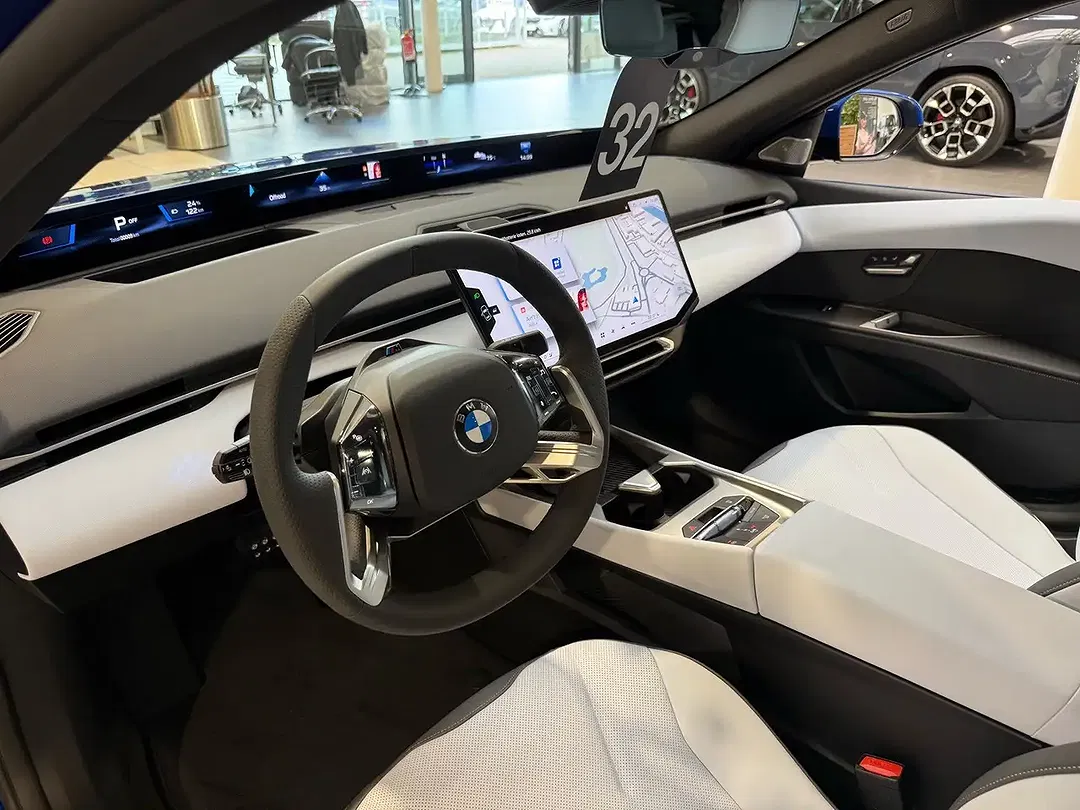 BMW i3 xDrive M - Thumbnail 4