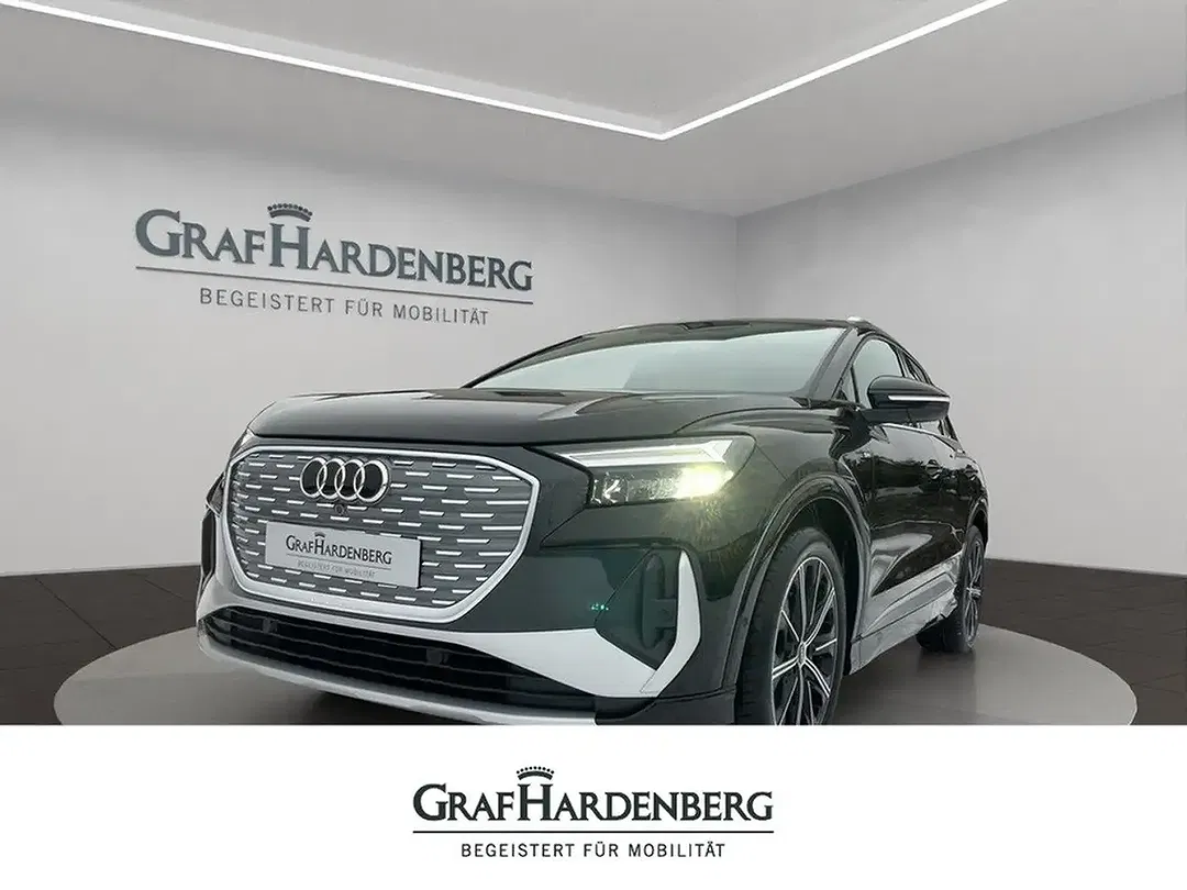 Audi Q4 e-tron 45 S line - Thumbnail 1