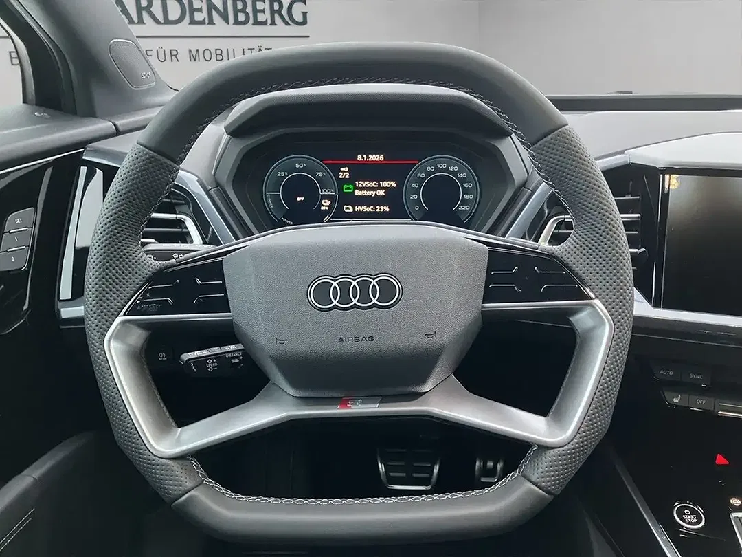 Audi Q4 e-tron 45 S line - Thumbnail 12