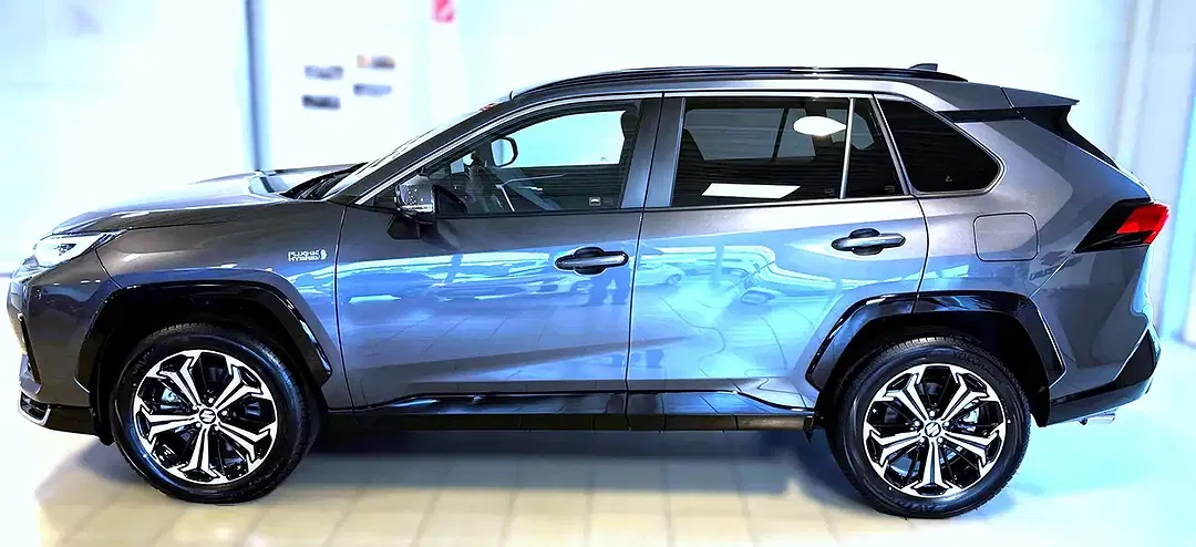 Suzuki Across Hybrid 4x4 Comfort+ - Thumbnail 3