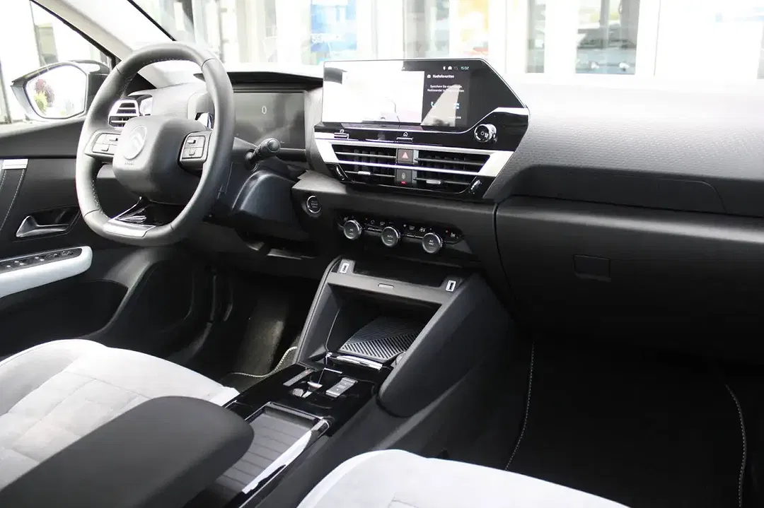 Citroen C4 Hybrid Max - Thumbnail 7