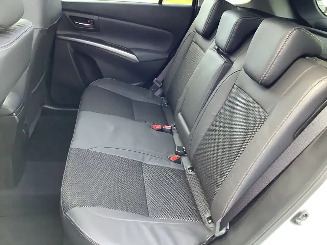 Suzuki SX4 S-Cross Hybrid 1.4 AllGrip Comfort+ - Thumbnail 13