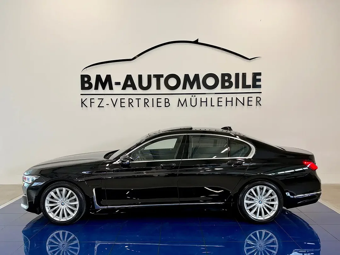 BMW 745 - Afbeelding 1