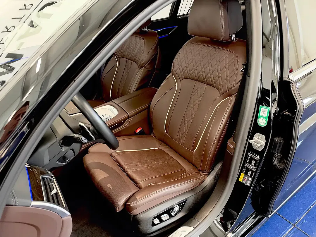 BMW 745 - Thumbnail 15