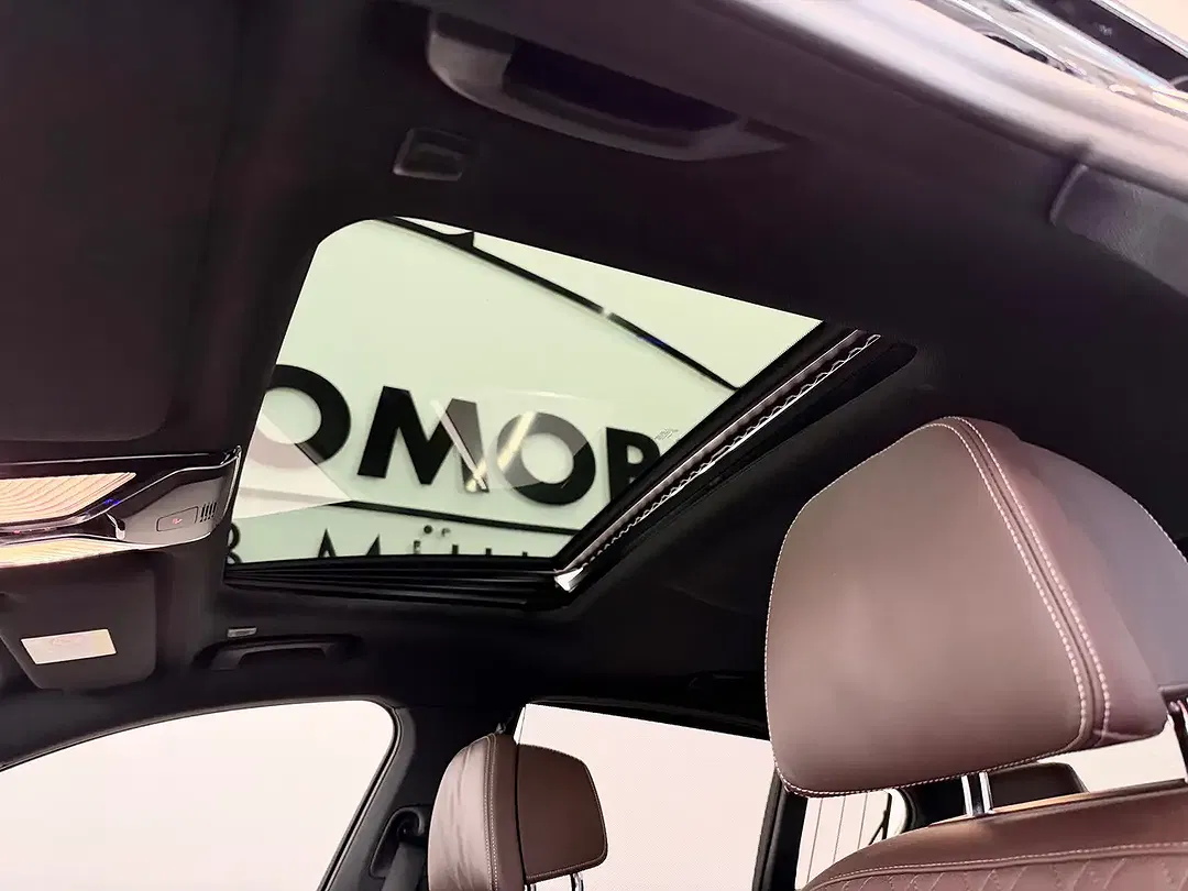 BMW 745 - Thumbnail 16