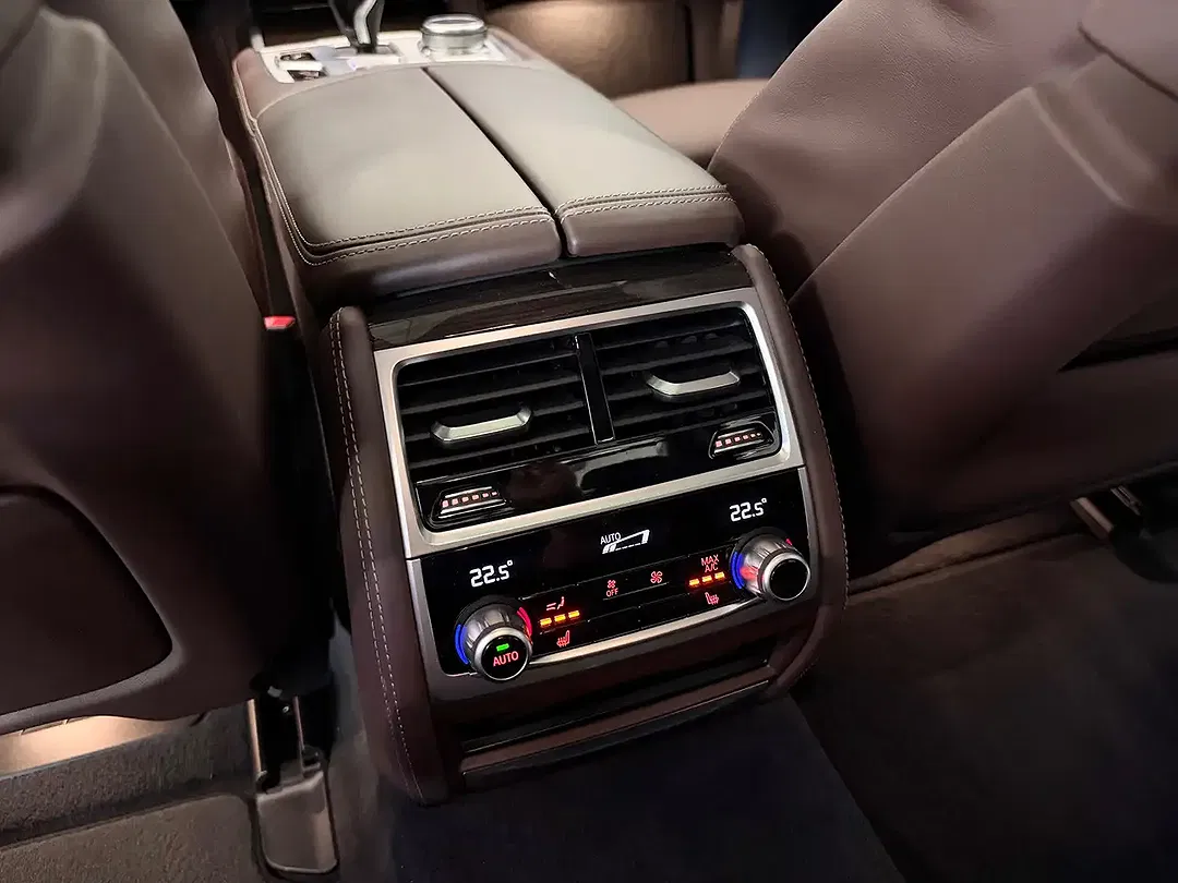 BMW 745 - Thumbnail 21