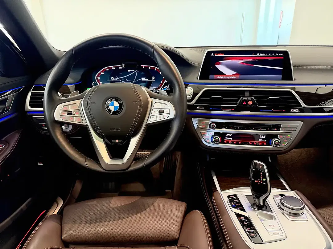 BMW 745 - Thumbnail 22