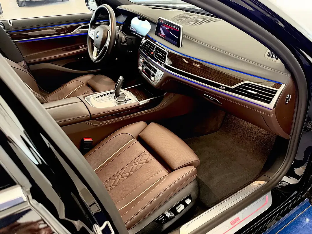 BMW 745 - Thumbnail 24