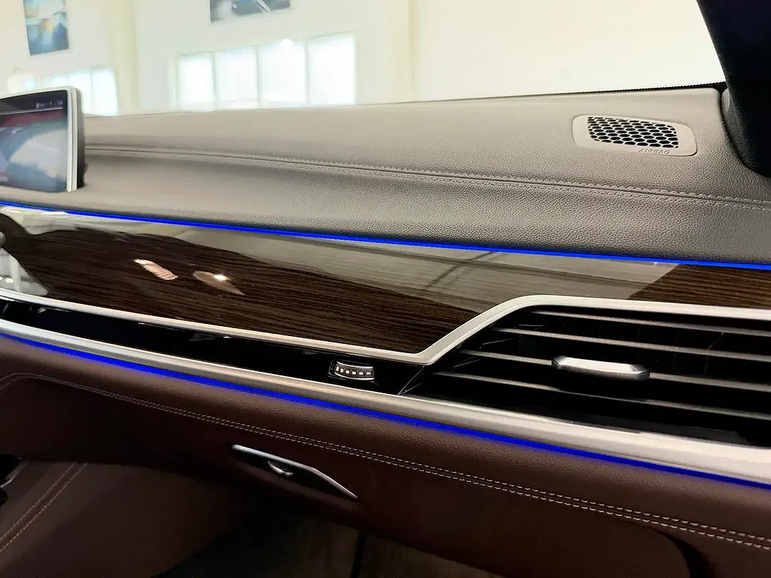 BMW 745 - Thumbnail 26