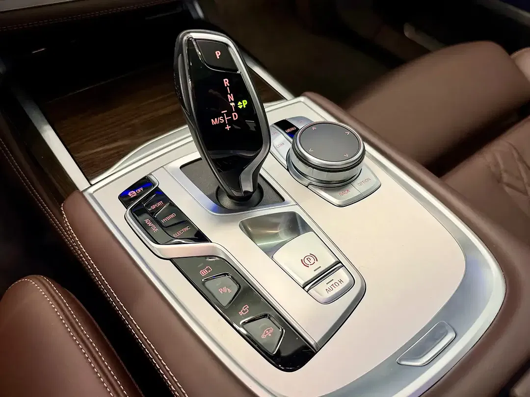 BMW 745 - Thumbnail 28