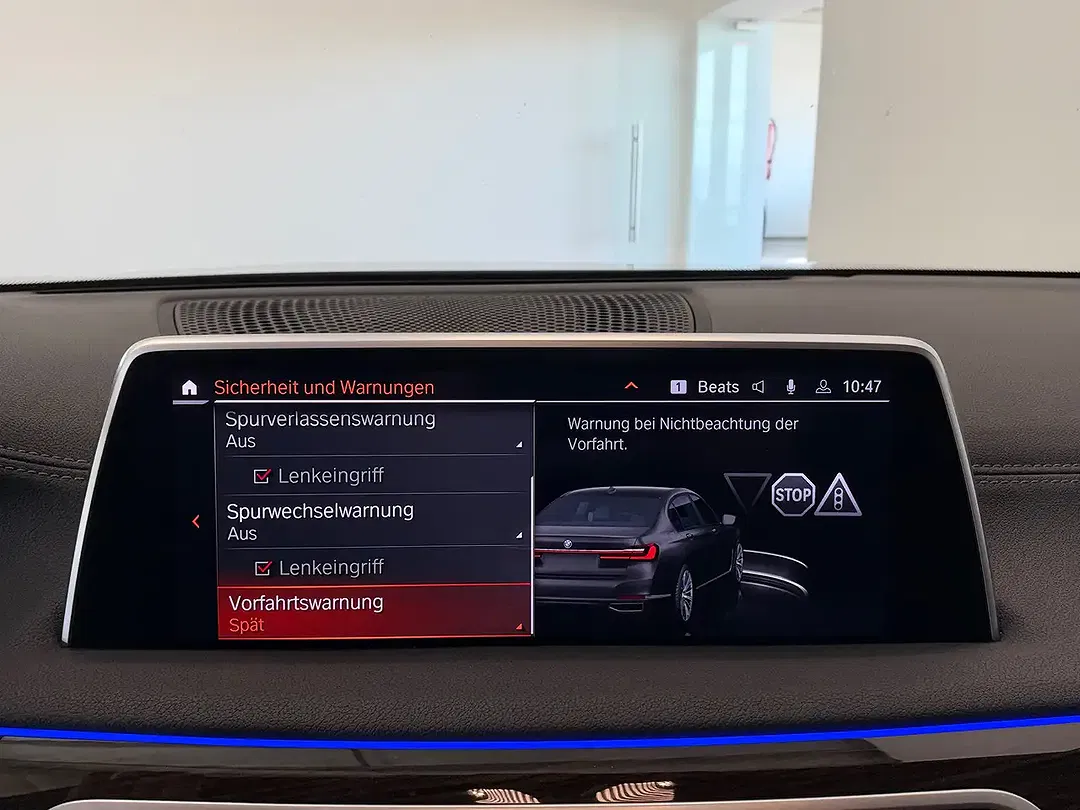 BMW 745 - Thumbnail 35