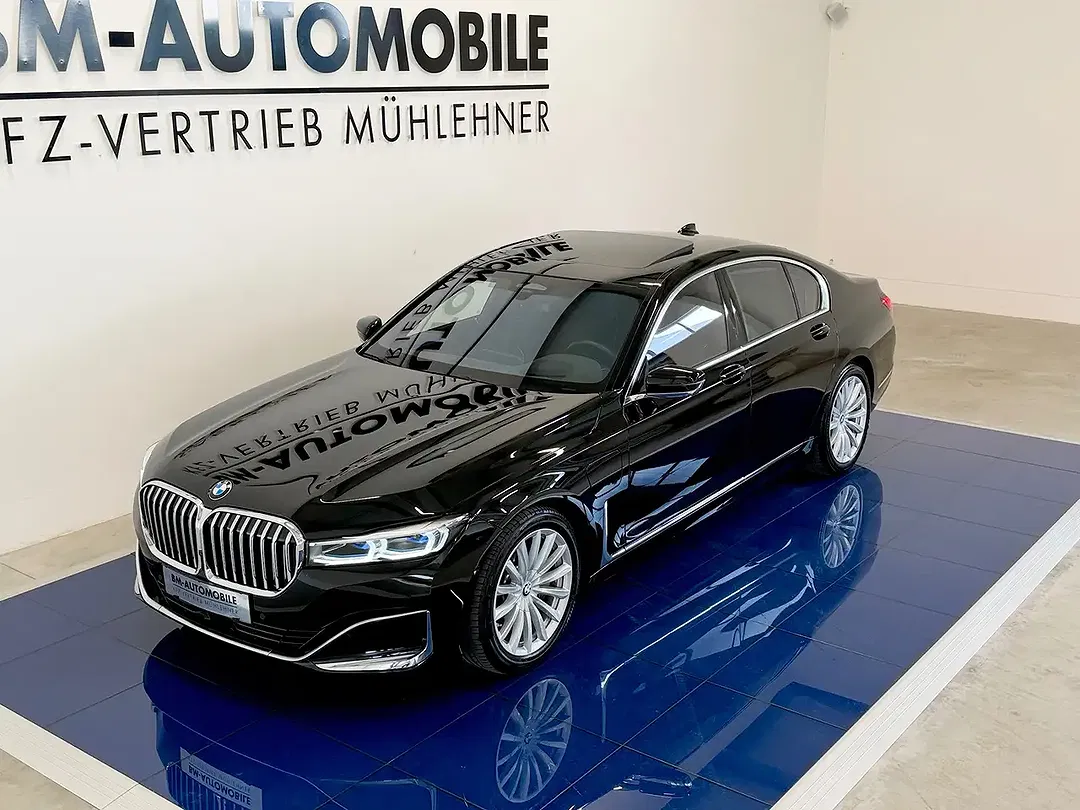 BMW 745 - Thumbnail 6