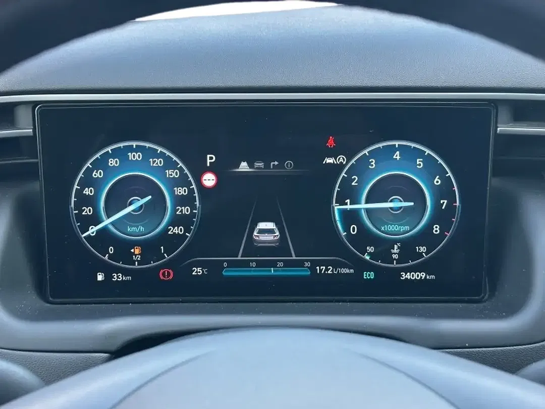 Hyundai TUCSON - Thumbnail 10
