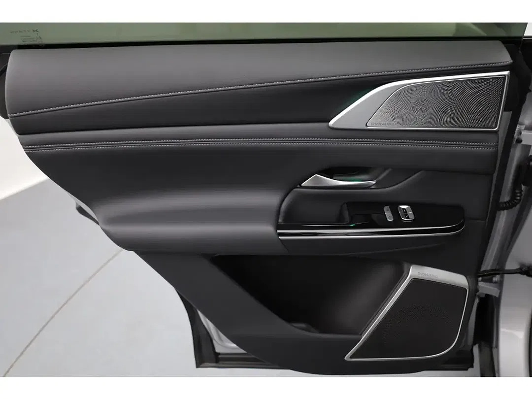 Xpeng G9 AWD Performance MY2025 - Thumbnail 11