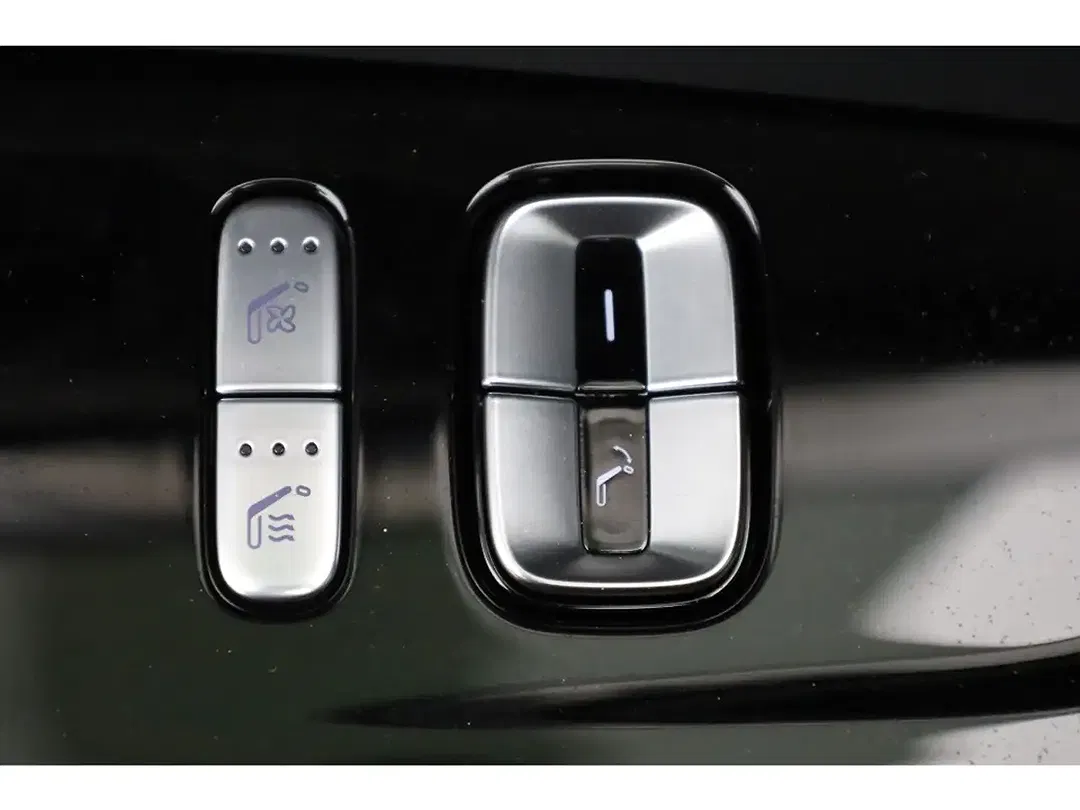 Xpeng G9 AWD Performance MY2025 - Thumbnail 12