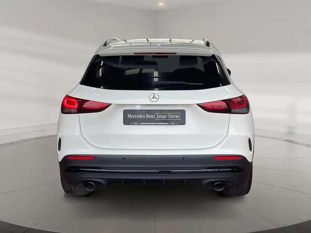 Mercedes-Benz GLA 35 AMG 4MATIC MBUX Night - Thumbnail 4