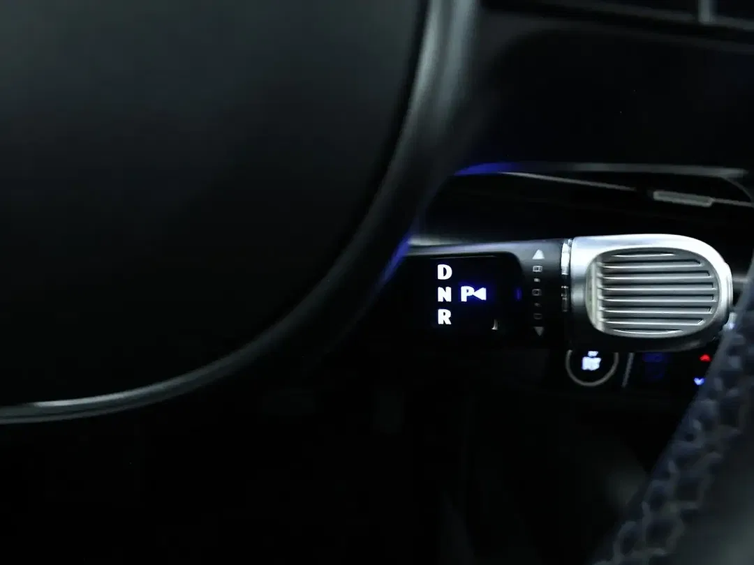 Hyundai IONIQ 6 - Thumbnail 13