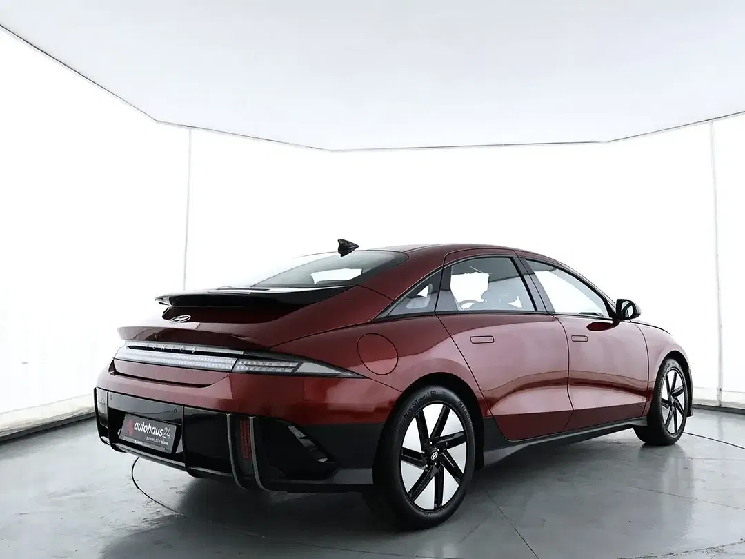 Hyundai IONIQ 6 - Thumbnail 5