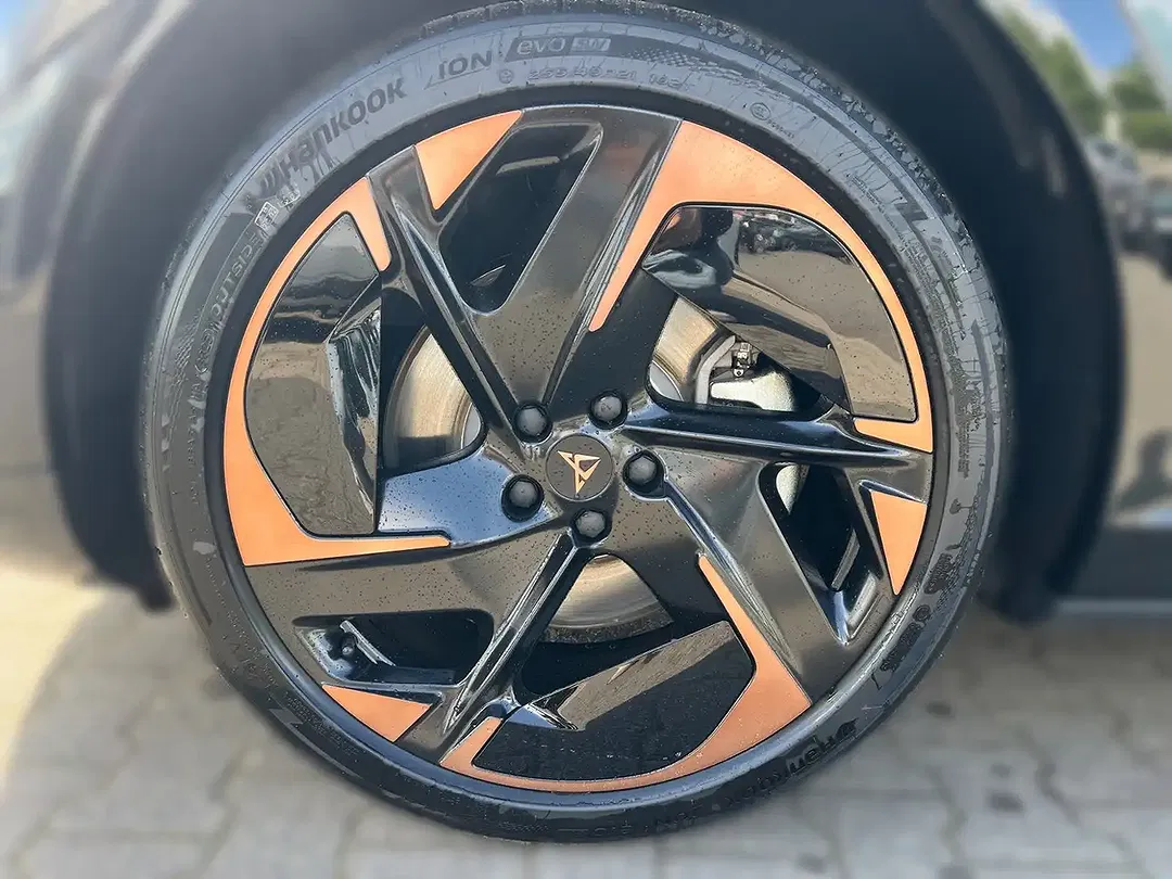 CUPRA Tavascan VZ - Thumbnail 5