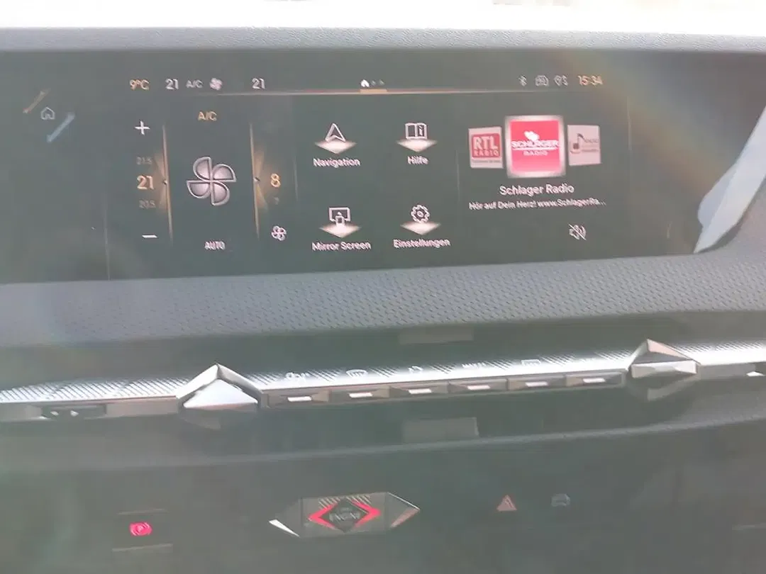 DS Automobiles DS 4 - Thumbnail 13