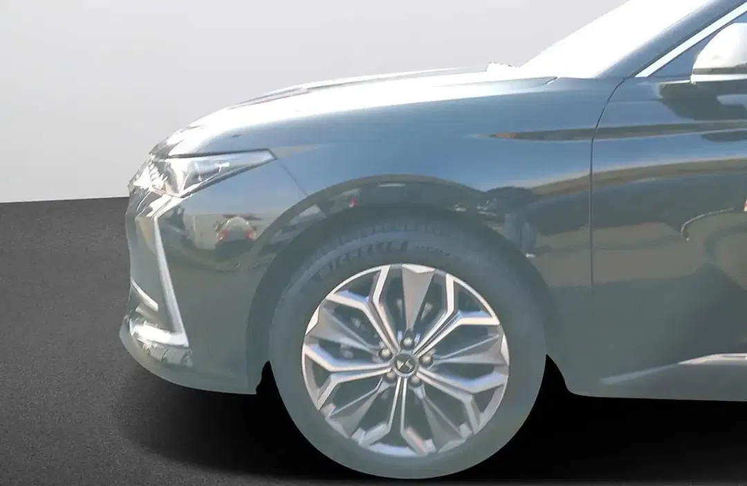 DS Automobiles DS 4 - Thumbnail 9