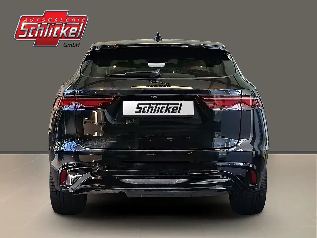 Jaguar F-Pace D200 4x4 R-Dynamic SE Black - Thumbnail 6