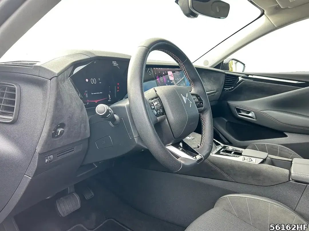 DS Automobiles DS 4 - Thumbnail 13