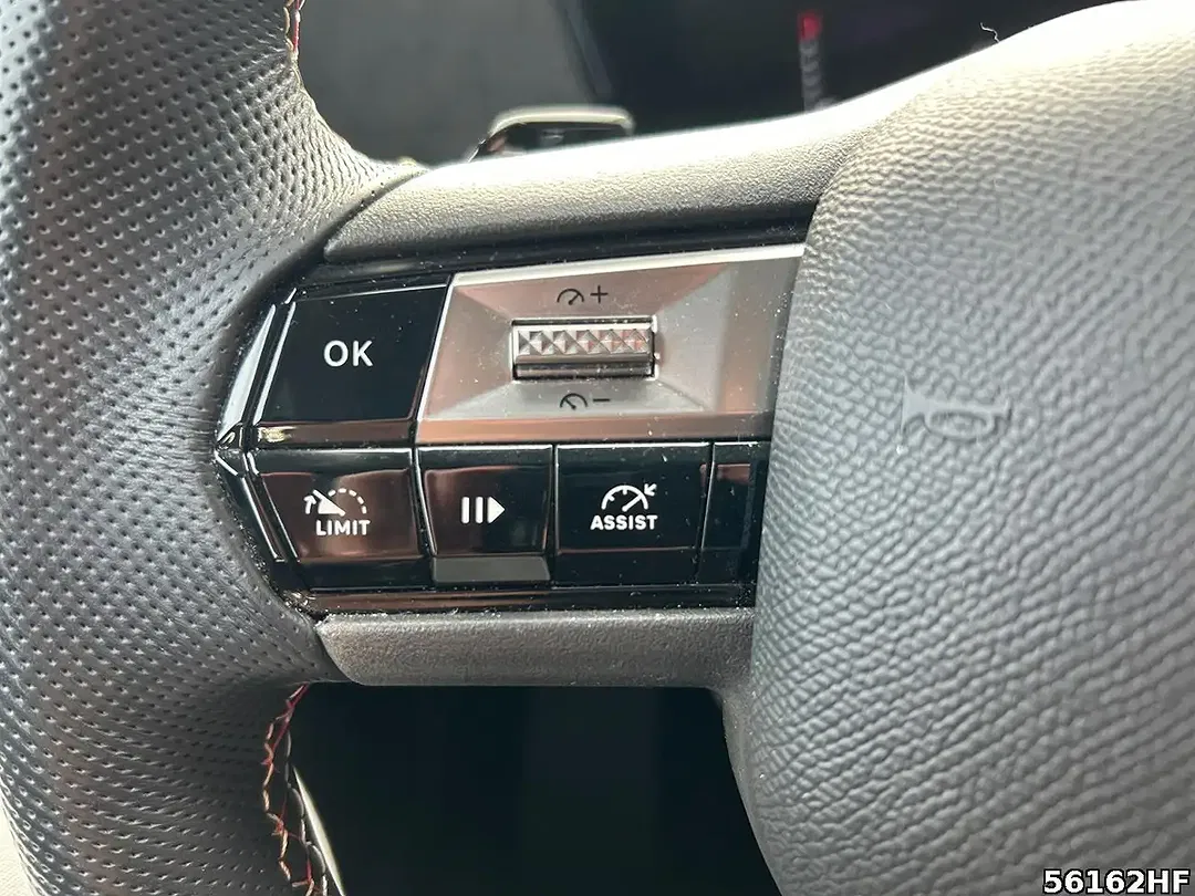 DS Automobiles DS 4 - Thumbnail 8