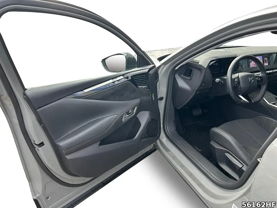 DS Automobiles DS 4 - Thumbnail 9