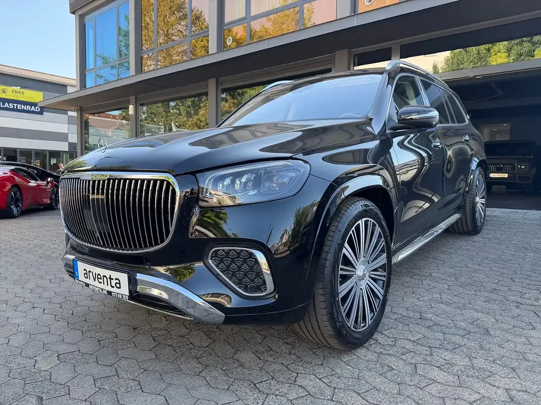 Mercedes-Benz GLS 600 - foto 1