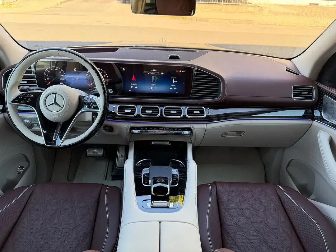 Mercedes-Benz GLS 600 - Thumbnail 12