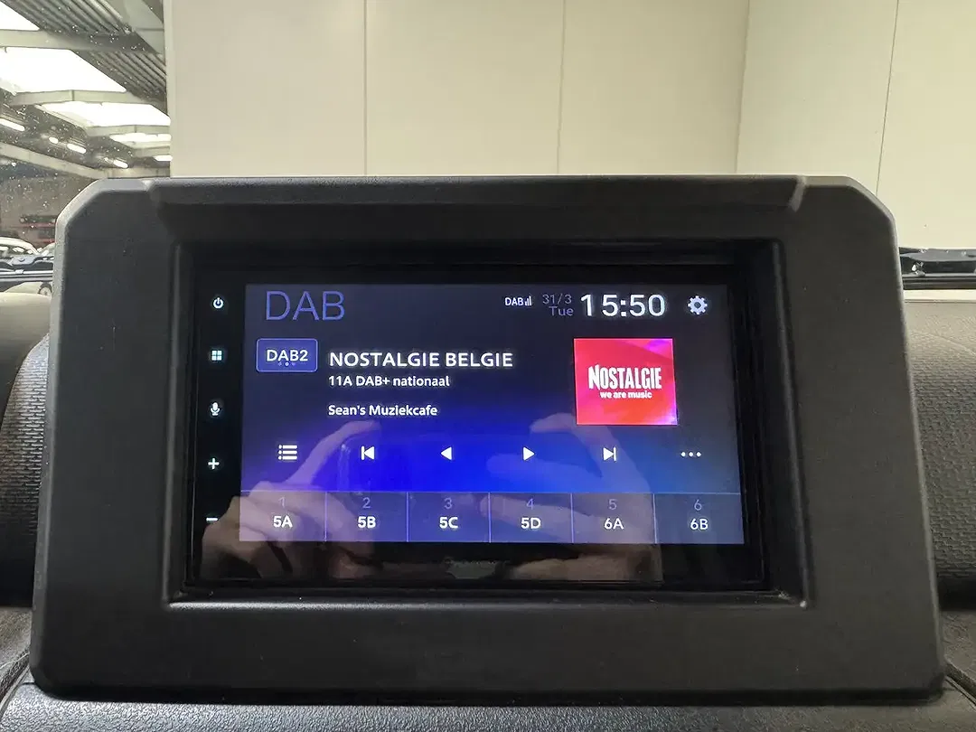 Suzuki Jimny 1.5 - Thumbnail 12