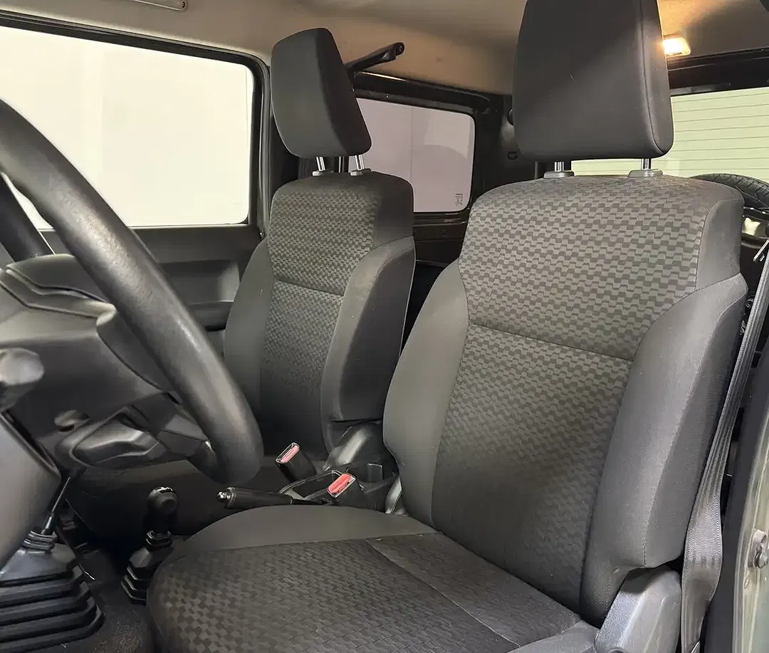 Suzuki Jimny 1.5 - Thumbnail 14