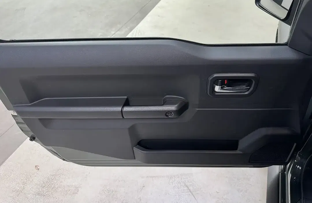 Suzuki Jimny 1.5 - Thumbnail 16