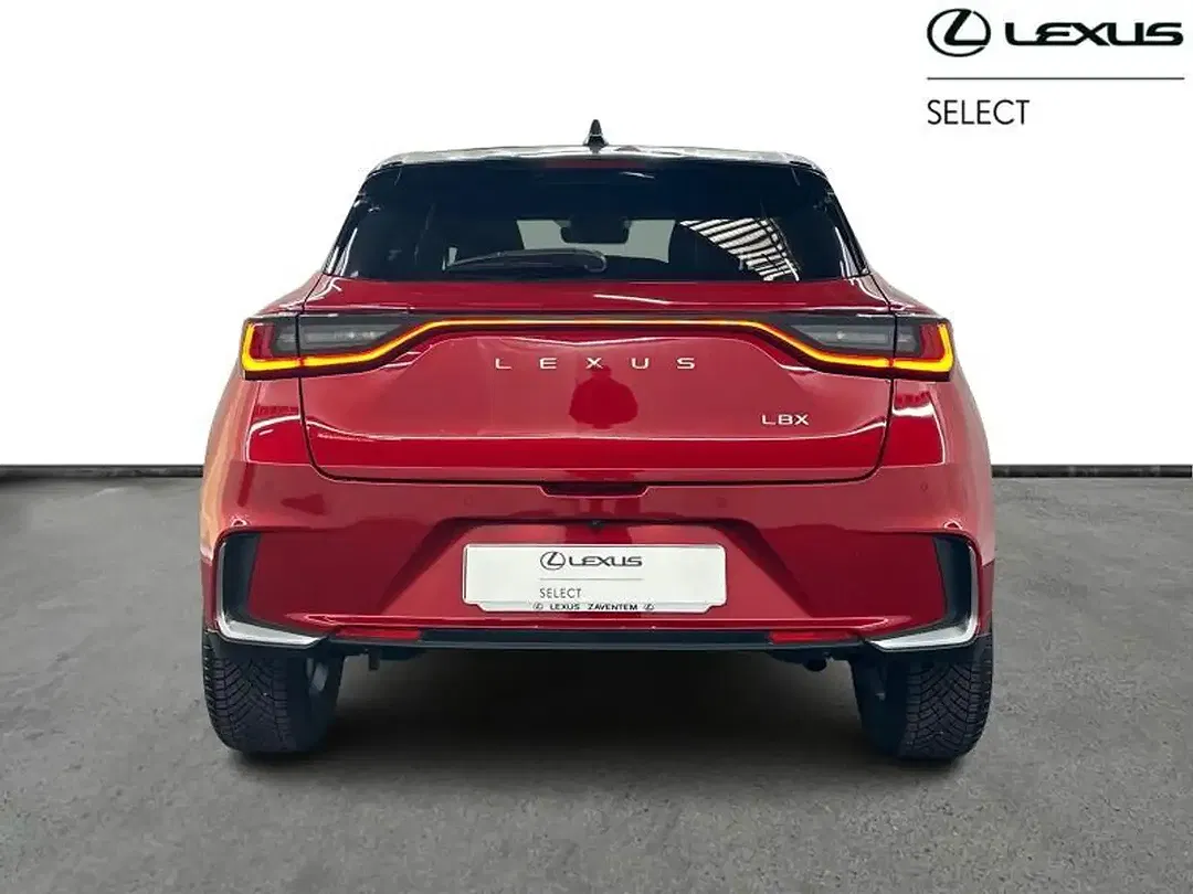 Lexus LBX Emotion - Thumbnail 4