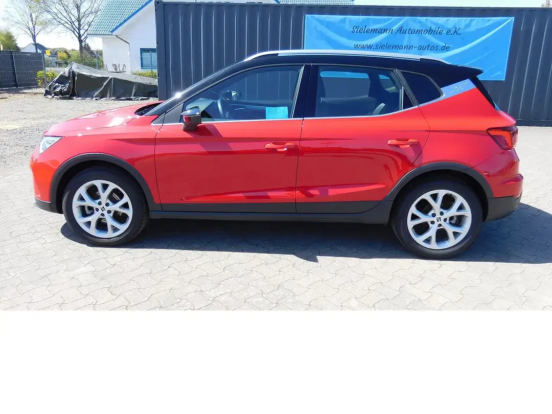 SEAT Arona 1.0 TSI FR-Line - Thumbnail 1
