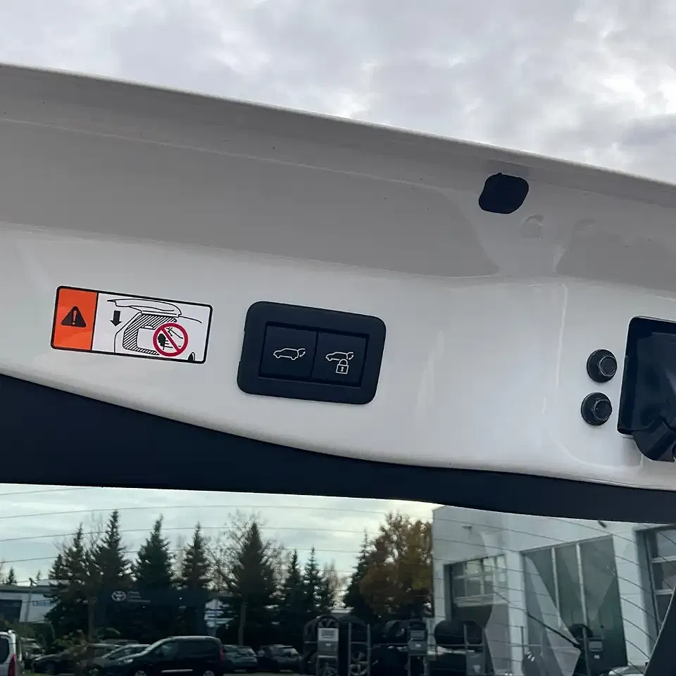 Toyota C-HR Teamplayer - Thumbnail 8