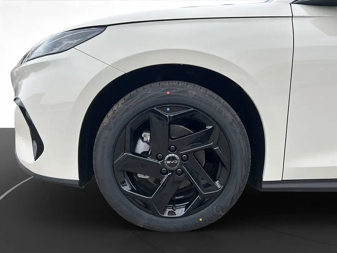 BYD Seal 6 1.5 PHEV DM-i Touring Comfort - Thumbnail 9