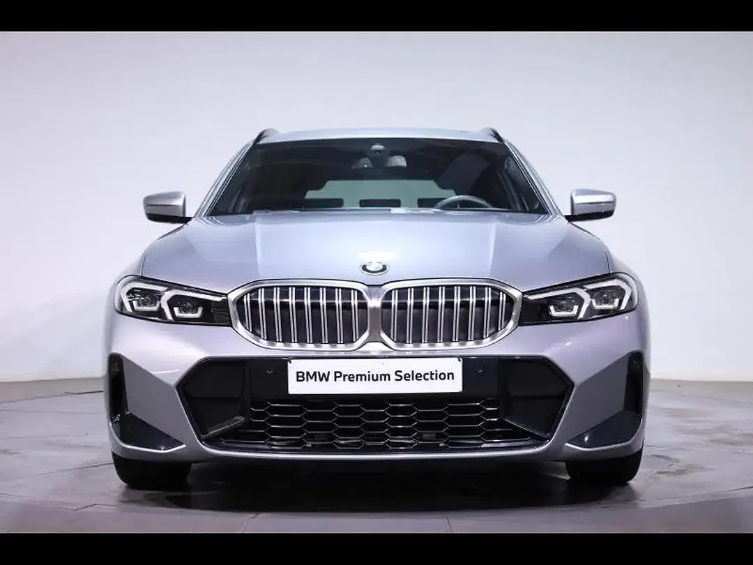 BMW 318 Touring M Sport - Thumbnail 2