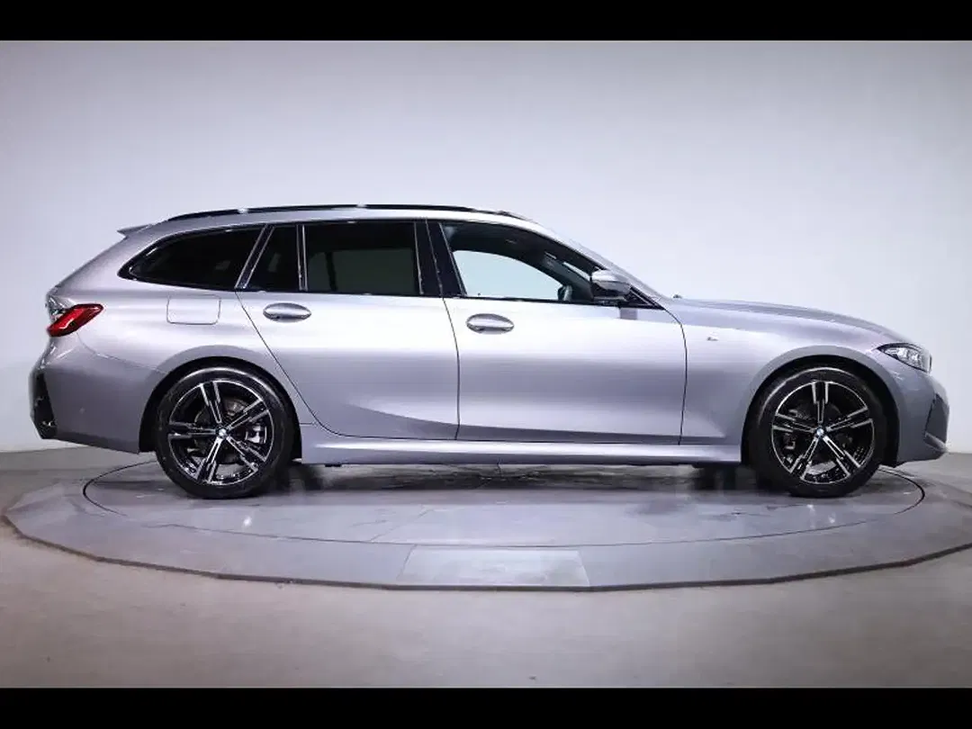 BMW 318 Touring M Sport - Thumbnail 3