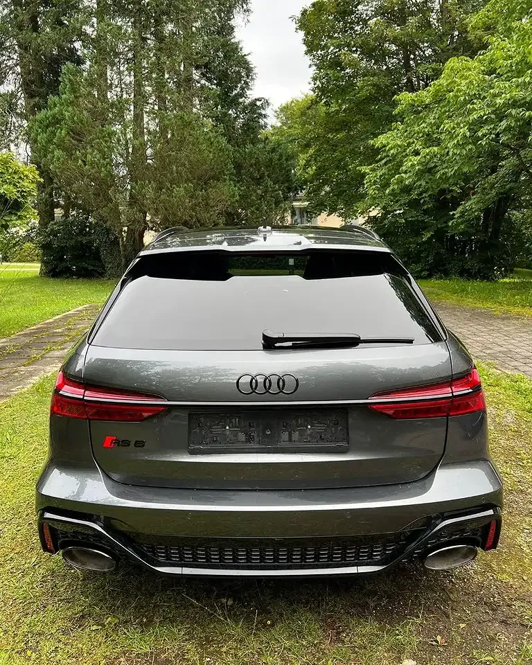 Audi RS6 RS Avant - Thumbnail 4