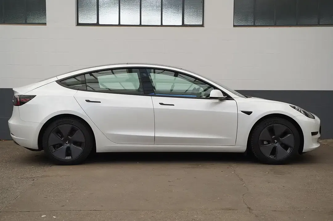 Tesla Model 3 Standard Range - Thumbnail 14